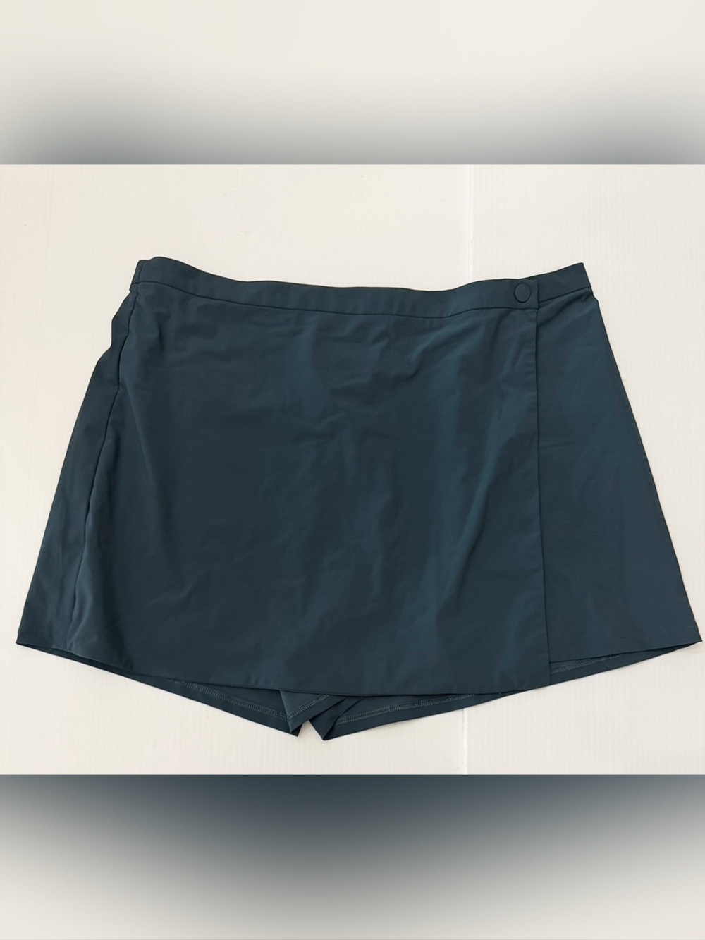 Vuori Miles Sport Skirt Size XL